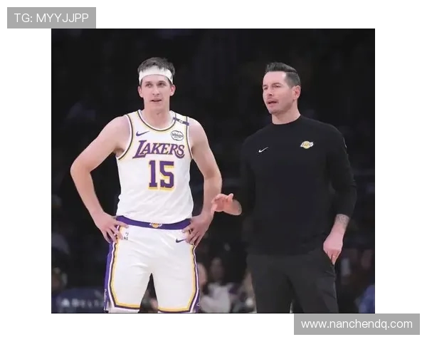 原创三战102分比肩库里！落选秀里夫斯打出超级巨星数据，湖人球迷高呼MVP