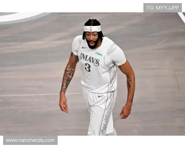 安东尼-戴维斯热身回归,独行侠迎战热火备受期待 安东尼-戴维斯热身回归,独行侠迎战热火备受期待