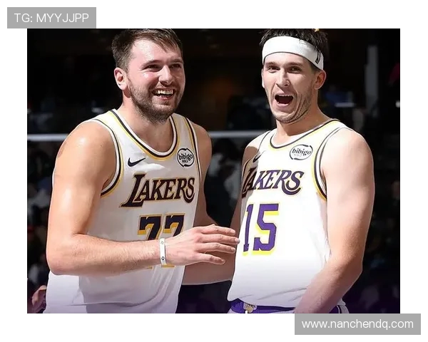 原创7胜0负!联盟第4!这就是湖人给他2年1660万美金大合同的原因 原创7胜0负!联盟第4!这就是湖人给他2年1660万美金大合同的原因